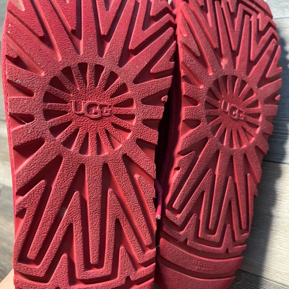 UGG Shearling Fur Red Boot Shoes- 9 - Picture 11 of 11